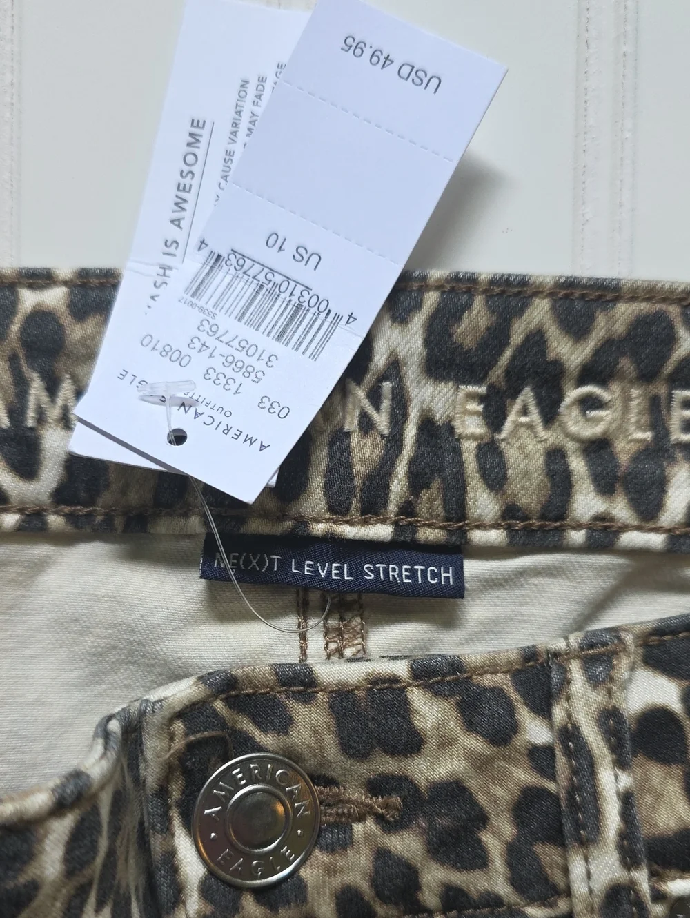 NWT American Eagle Leopard Print Next Level Stretch Shorts - Size 10